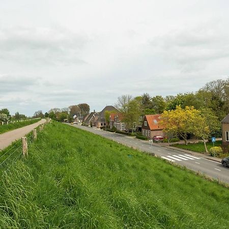 Private Characteristic Farmhouse Near The Lake Andijk Exterior foto
