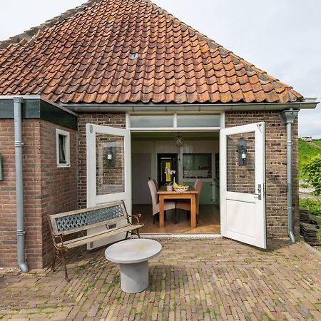 Private Characteristic Farmhouse Near The Lake Andijk Exterior foto